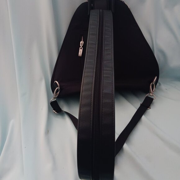 Baggallini Womens Metro Backpack main image 4